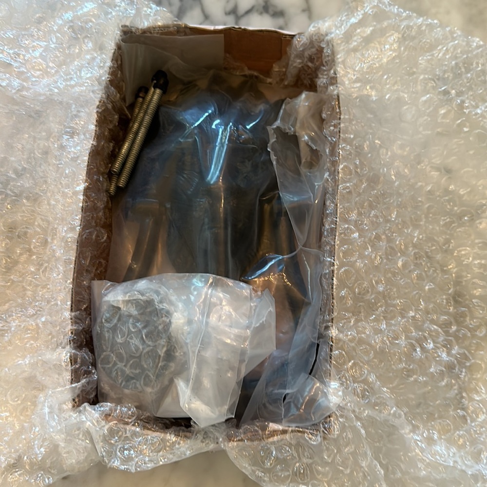 Black Cast Iron Lion'sHead Door Knocker. NIB - Picture 3 of 6